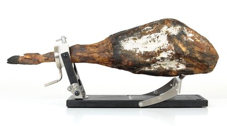 Support à jambon Jamotec JP Luxe avec le jambon placé sur l'étrier