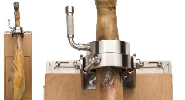 Support à jambon ancré dans le mur Support à jambon ancré dans le mur